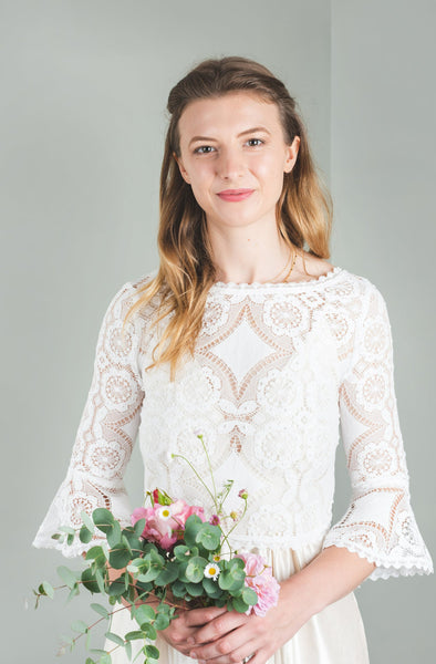 'Rae' flared sleeve lace top