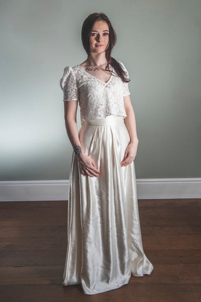 'Olivia' V-neck lace top