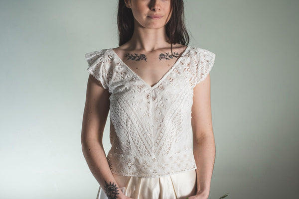 'Nola' V-neck bridal top