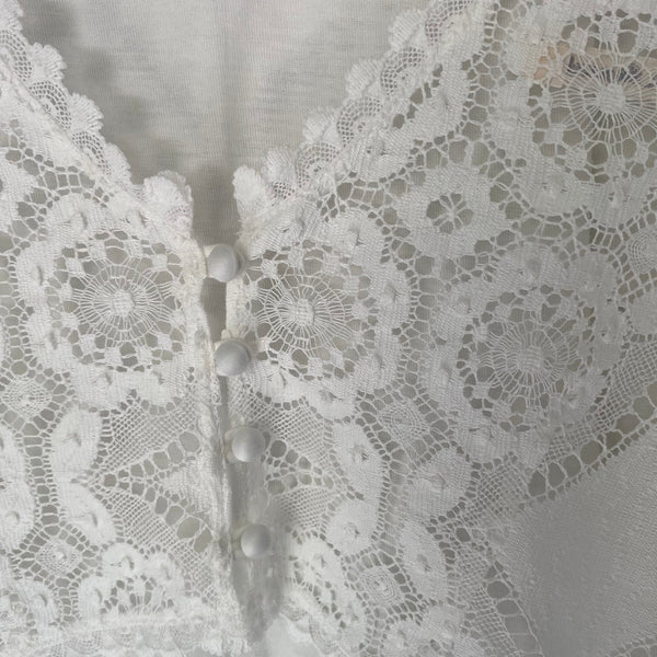 ‘Juliette' top in cotton lace