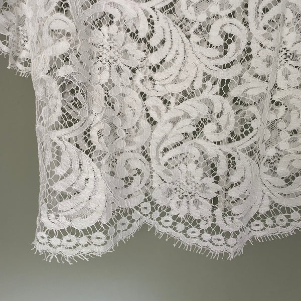 ‘Phoebe’ short sleeve lace top