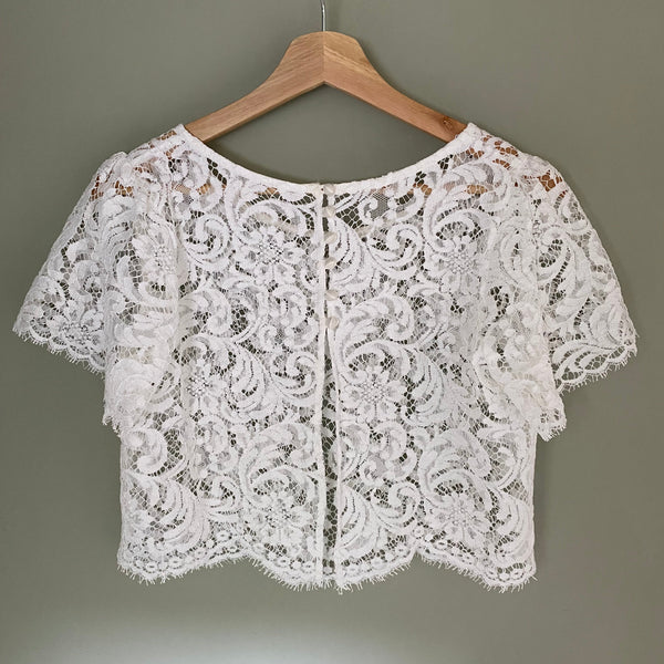 ‘Phoebe’ short sleeve lace top