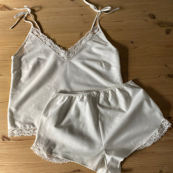 Organic cotton & lace summer pyjamas, shorts & cami