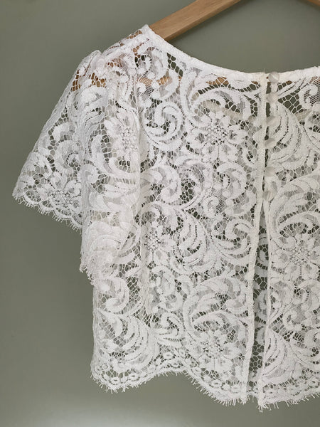 ‘Phoebe’ short sleeve lace top
