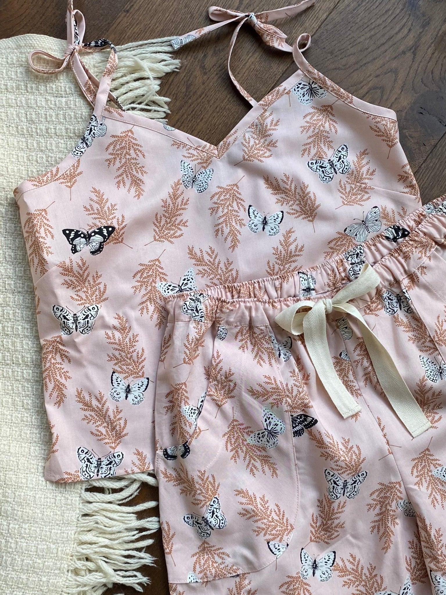 Pink butterfly pyjamas, trousers & cami