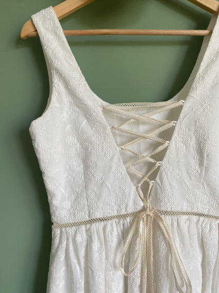 'Luna' Organic cotton embroidered dress
