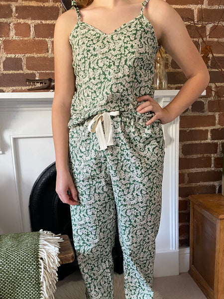 Green flora pyjamas, trousers & cami