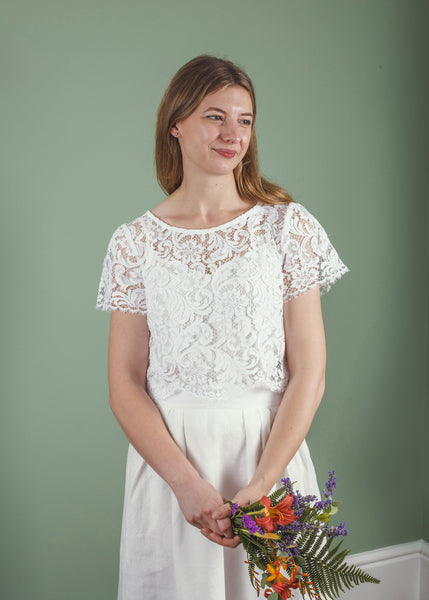 ‘Phoebe’ short sleeve lace top