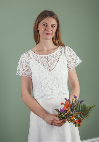 ‘Phoebe’ short sleeve lace top