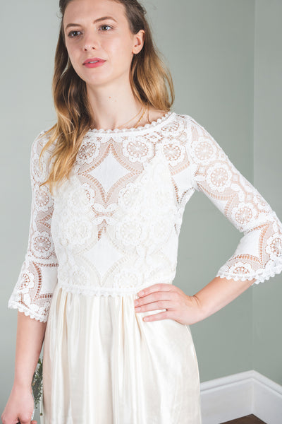 'Rae' flared sleeve lace top