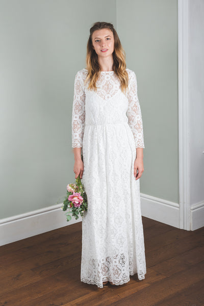 'Brigitte' Long lace dress with 3/4 sleeves