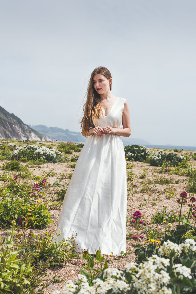 Simple linen wedding hotsell dress
