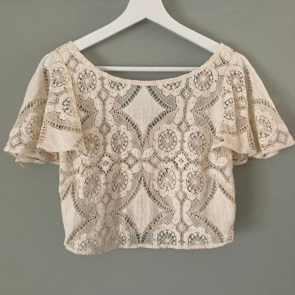 'Ava' button back lace top